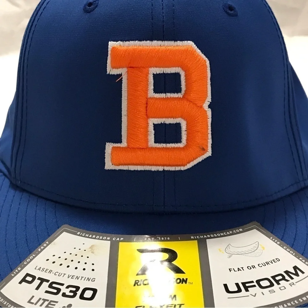 Richardson e4 hat